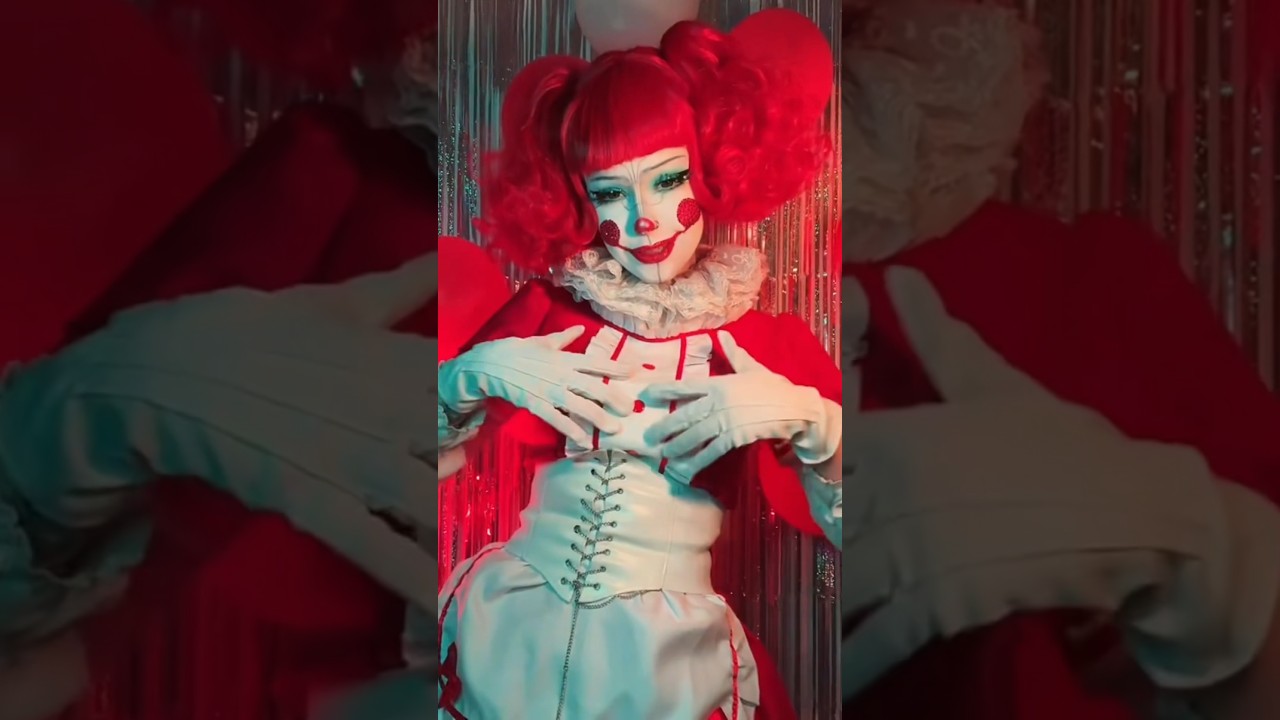 Elizabeth & Circus Baby 🎪 #cosplay #makeup #videogames #horrorgaming #fnaf #fivenightsatfreddys