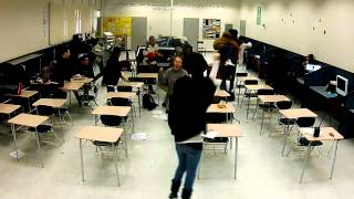 Harlem Shake in Video Art class (kid falls on his ass FAIL)