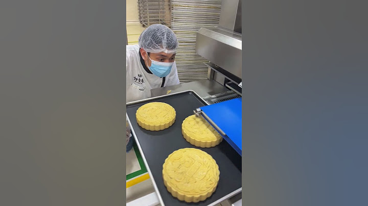 How Many Mooncake Factory Workers Are Slacking Off?#mooncake #chinesefood #cake