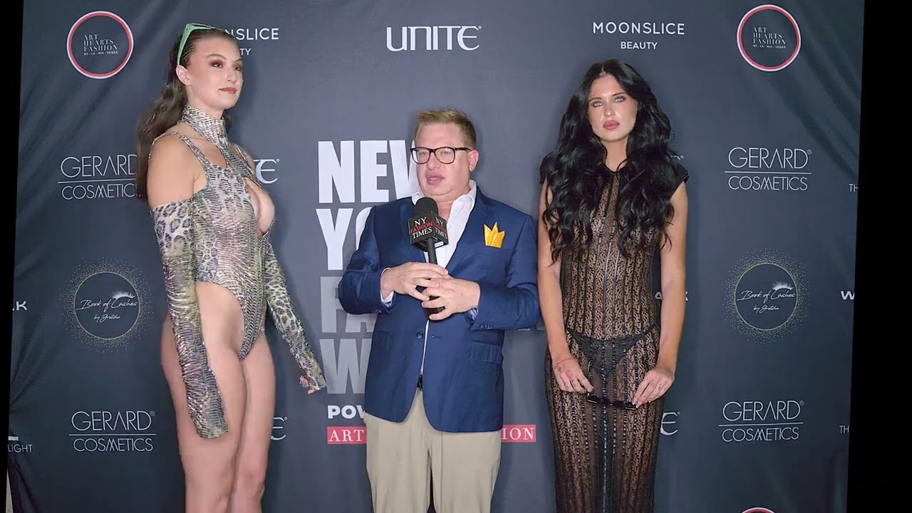 6’ Rachel Pizzolato and 5’10.5” Ricki Stafford backstage at Artheartsfashion NYFW