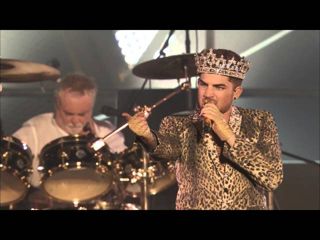 Queen + Adam Lambert - We Will Rock e We Are The Champions class=