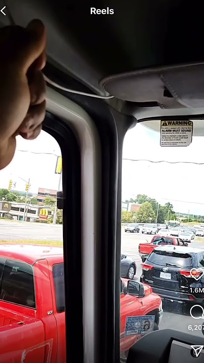 Uji klakson udara di truk saya😂 #shorts #follow #truck #how #trending #texas #vlog #day #horn #work