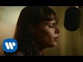 Winona Oak - Break My Broken Heart (Stripped) [Official Performance]