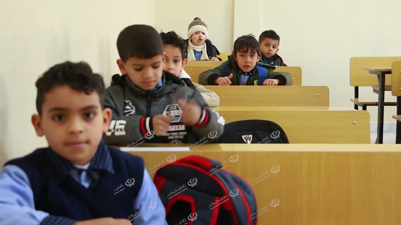 تطعيم حوالي (300) طالب من طلبة الصف الأول بمدارس بلدية إجخرة LCNA