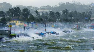 Live footage of Cyclone Freddy hitting Mauritius and heading for Madagascar!