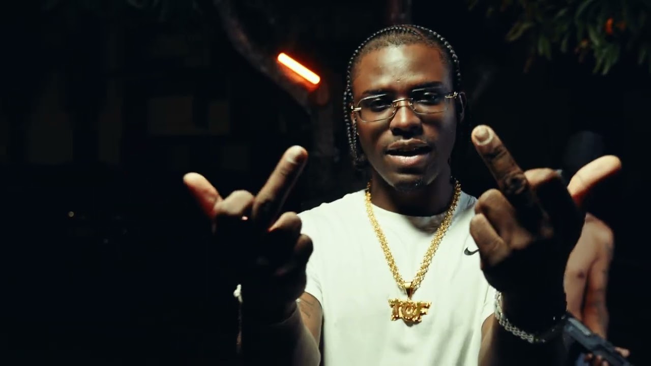 Guarda Lil Cool - Fully Wap (Official Music Video) su YouTube Guarda Lil Cool - Fully Wap (Official Music Video) su YouTube