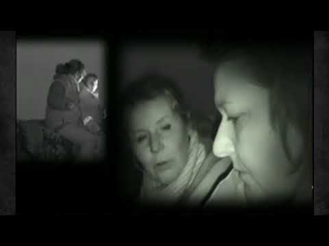 Video: Kvinden Fotograferede Et Mærkeligt Spøgelse I En Lyserød Dragt - Alternativ Visning