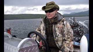 Путин за рулем Катера Путин за рулем Катера