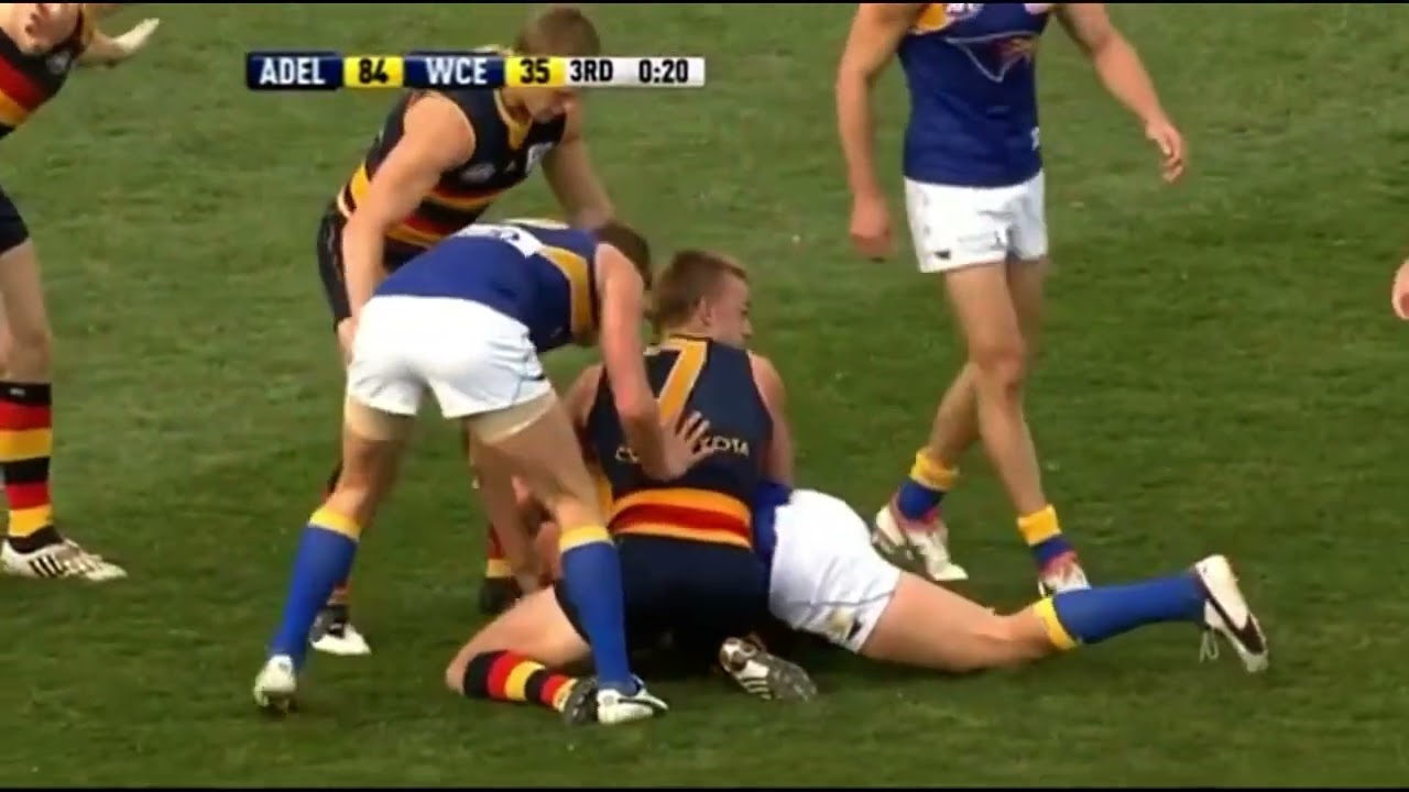Nathan Van Berlo Ride em Cowby! Tackle on Ben McKinley