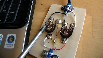 Line level (say CD player) output to microphone input of a computer (schematic)