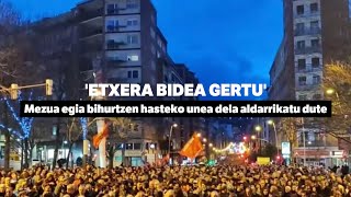 'Etxera bidea gertu' lelopean manifestazio jendetsua