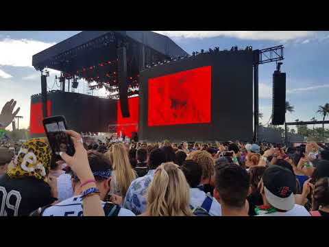 Video: Cardi B På Coachella-festivalen
