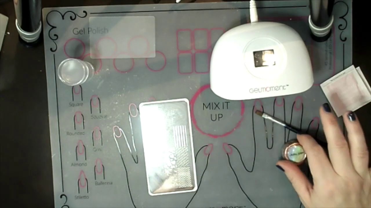 How To Mix GelMoment Polish with GelMoment Chrome Powder To Use On the