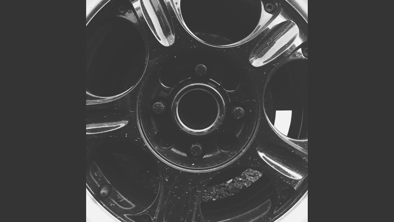 Obejrzyj Hippy w YouTube Obejrzyj Hippy w YouTube