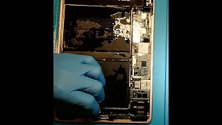 iPad Pro 9.7 Teardown, plus how to diagnose random restarts