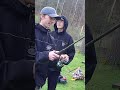Er fängt seinen allerersten Stör bei seinem ersten Angeltag! 😱🎣 #angeln #fishing