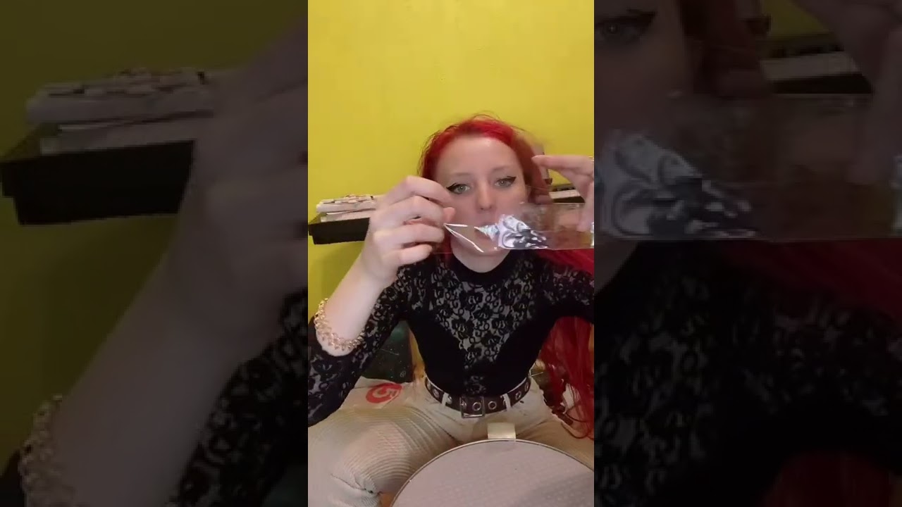 кубик льда из скотча. красивые кубики льда. лед из скотча. куб из льда. лед.