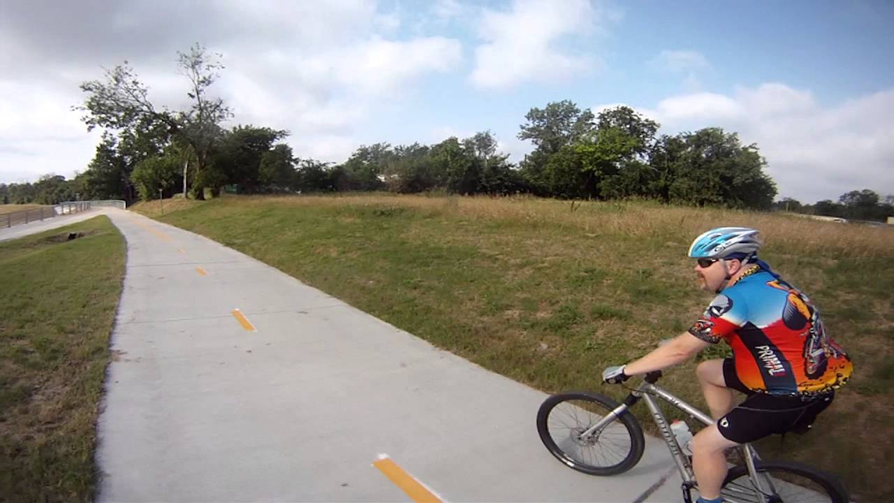 Biking "White Oak Bayou Trail", Houston, TX YouTube