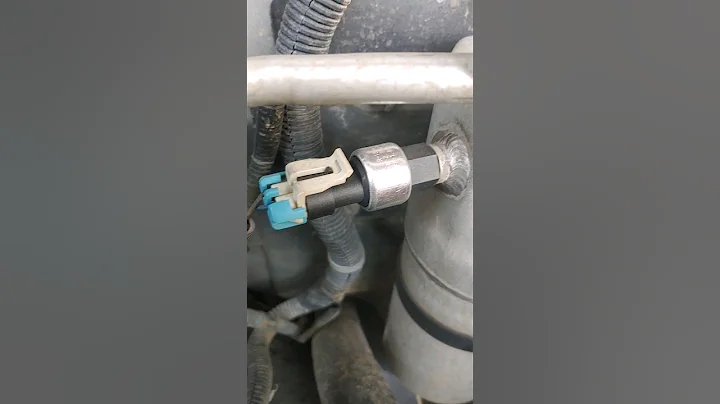 Vehicle A/C not working? Check this pressure switch first! #yukon #automobile #shorts