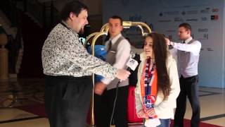 ESCKAZ live in Malta: Betty (Armenia) arrives to the hotel