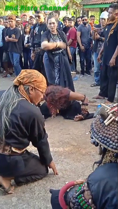 PENDEKAR RAMBUT MERAH KERASUKAN JIN