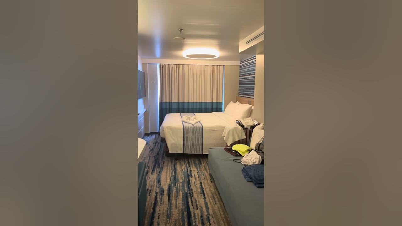 carnival mardi gras interior connecting rooms
