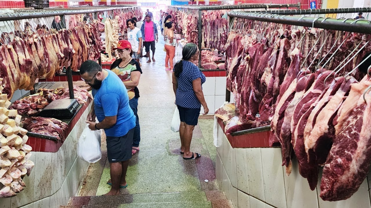 CARNE FRESCA COM FARTURA, FEIJÃO E MILHO MADURO EM PANELAS-PE