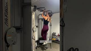 Learn Pull Ups with this simple 7-move routine