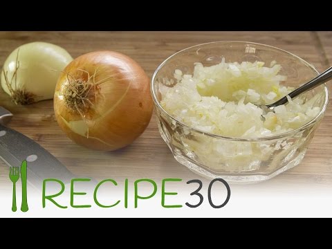 How to chop an onion