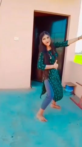 perfume lagave chunni me song dance video#shorts#dancevide#haryanvi song#foryoupage#youtubeshorts