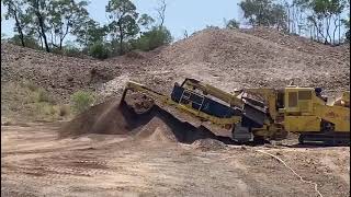 IMPACTOR - Keestrack R6 Impactor crushing basalt to 22.mm roadbase at 170tph