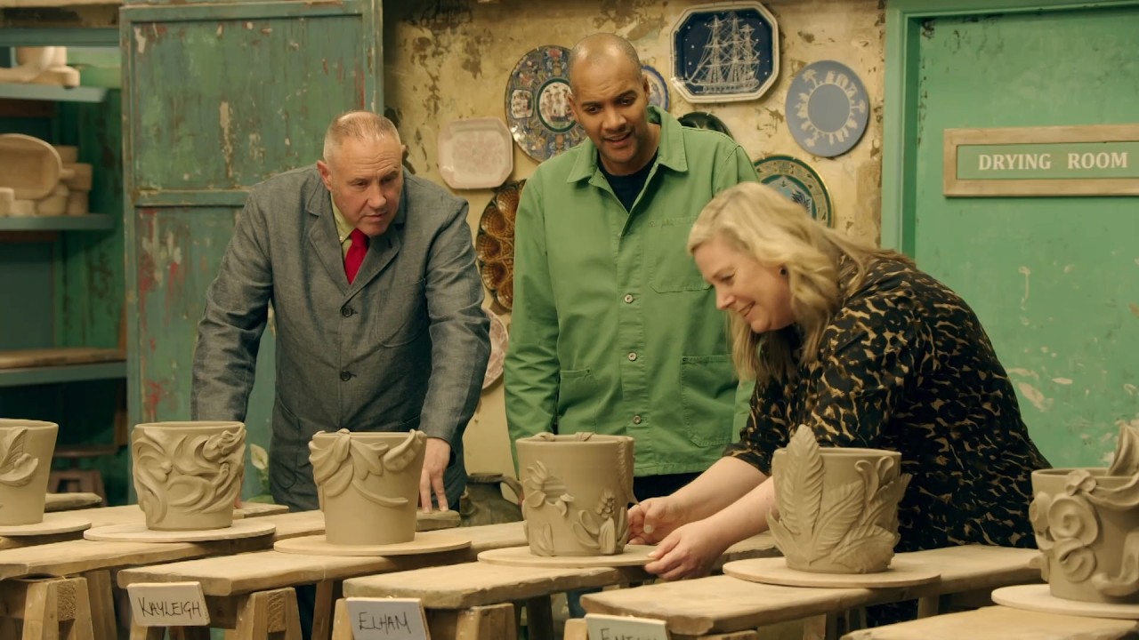 The Great Pottery Throw Down S9 Full Episode 7 | Floral Posies and Vases (Eng Sub)
