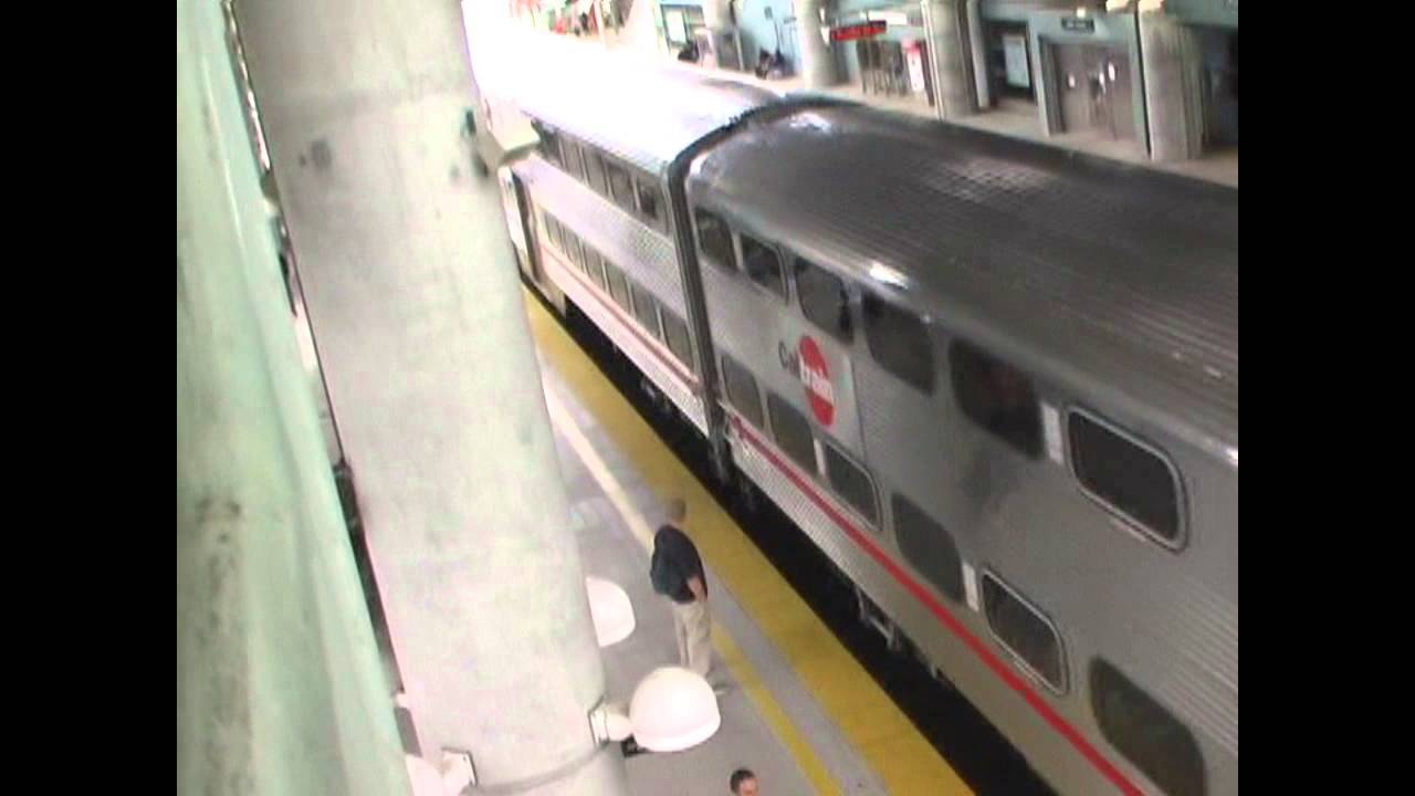 happy-halloween-caltrain-giants-parade-special-departing-millbrae-10
