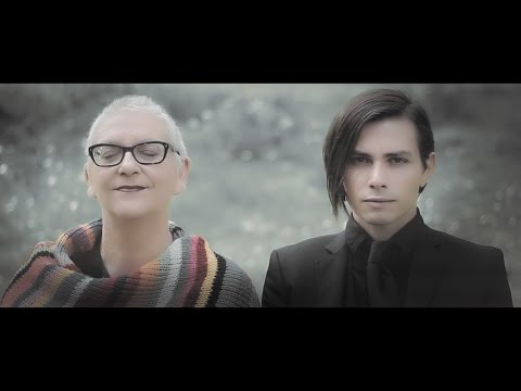 Putar Le Pont Mirabeau - Desireless