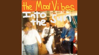 Download lagu Into the Sun