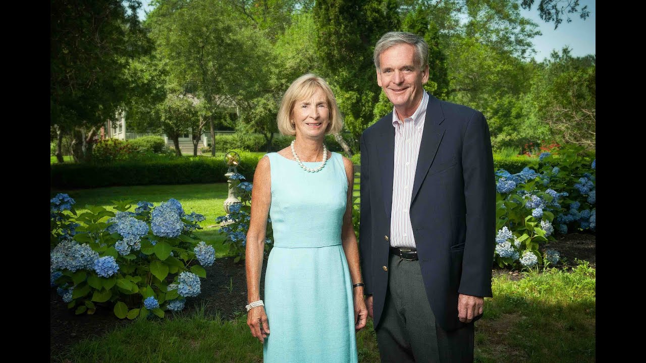 2013 UNH Pettee Medal: The Honorable Judd Gregg '90H and Kathy Gregg