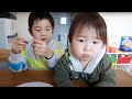 キャラクターグミをひたすら食べるこうちゃんきいちゃん★