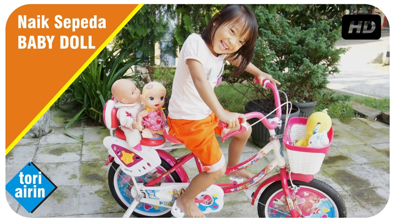  Naik  Sepeda  Roda  Tiga  Bersama Boneka Lucu Baby Aive 