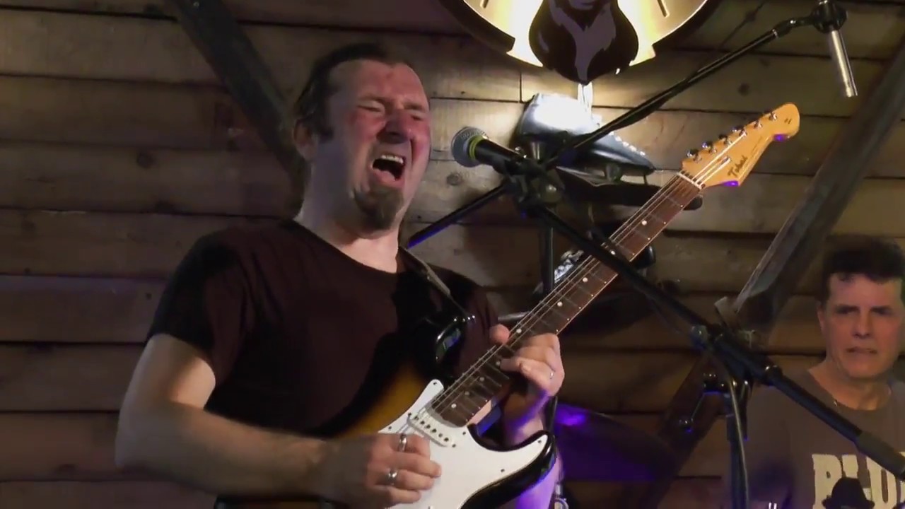 HMB (Hamid Moeini Band) plays Jimi Hendrix - Fire