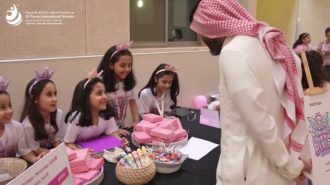 مشاريع طلابنـا أصبحت واقع في نشاط Math Expo !