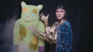 SOKO :: Are You A Magician? (Official Video)