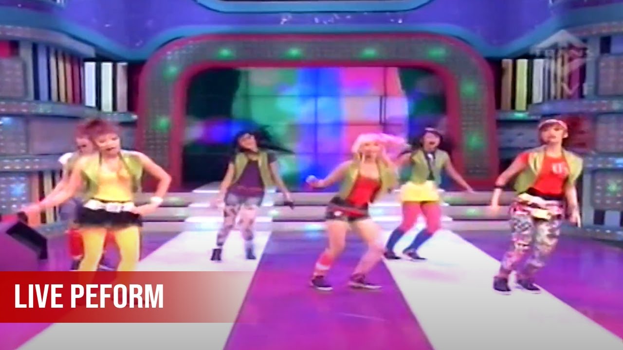 Super Girlies - Aw Aw Aw (Live Derings Trans TV) - YouTube