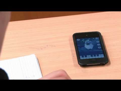 Cheeky iPod touch - Er spricht mit mir! (Talking L...