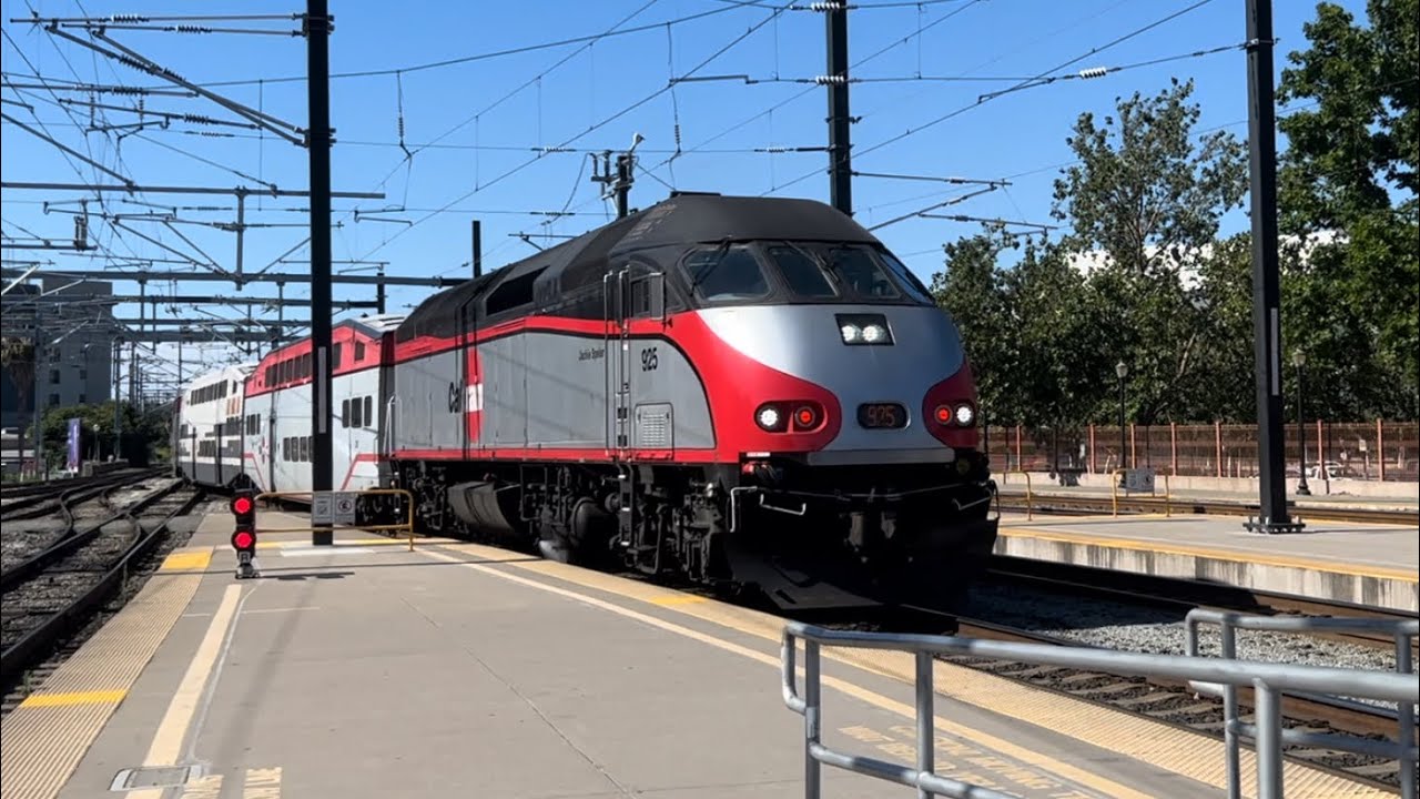 Caltrain Baby Bullet Service 709 with MP36PH-3C 925 Full Ride San Jose ...