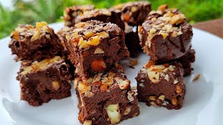 Take bananas, cocoa and nuts, WITHOUT OATS, make a wonderful dessert without sugar. Vegan & Healthy