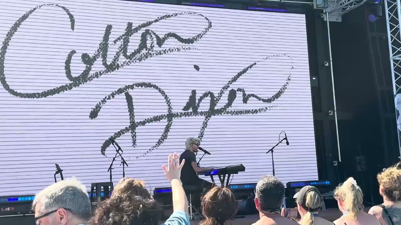 Colton Dixon covering Everything by Lifehouse