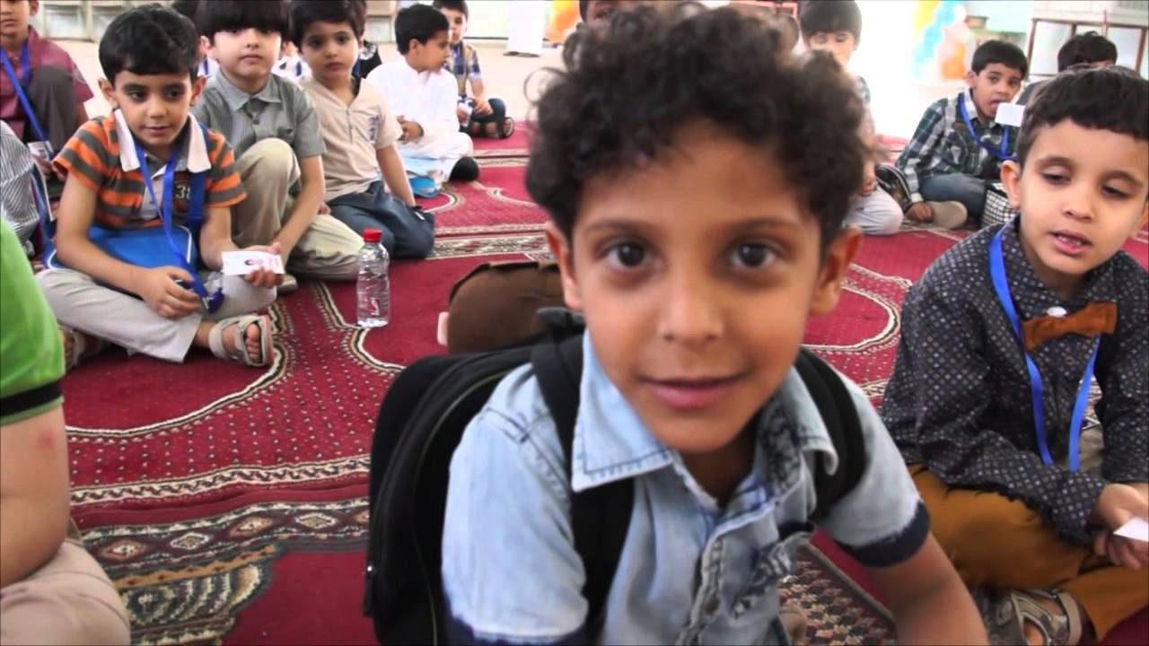 استقبال الطلاب ا لمستجدين بابتدائية مجمع الفاخرية التعليم بعنيزة