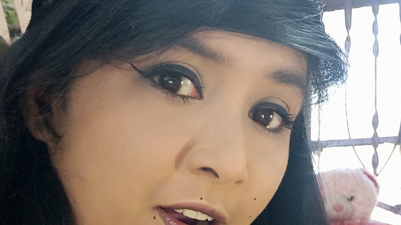 নিবিড় প্রেমনেশায় বেঁধেছেন তাকে আপনি চায় উষ্ণ আলিঙ্গন 🥰@MUHURTERDAKEAMISANGITA789 #tarot #love