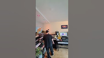 Melodic Analog Techno Studio Jam feat. Inge - "Don