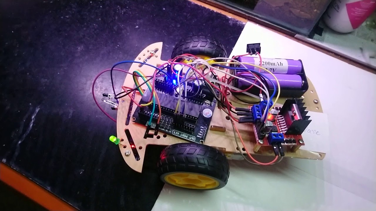 Demo 3 Microcontrollers_ Nhom 02CLC - YouTube